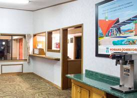 Howard Johnson by Wyndham Wilmington 4