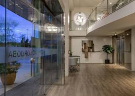 AC Hotel Córdoba by Marriott 3
