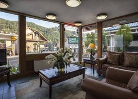 Reagan Resorts Inn 4