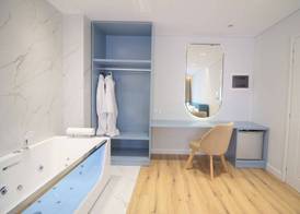 Hotel Strora 3