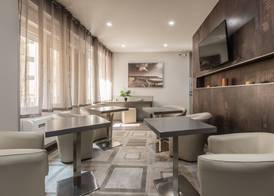 Astoria Deluxe rooms 4