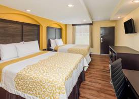 Days Inn by Wyndham Madison 5