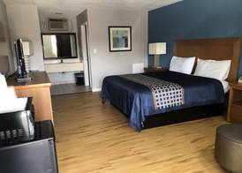 Relax Inn Savannah 5