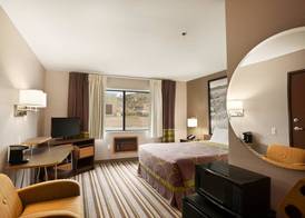 Super 8 by Wyndham Durango 4