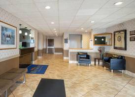 Baymont by Wyndham Janesville 3