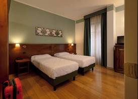 Hotel & Residence Torino Centro - Stazione Porta Susa 5