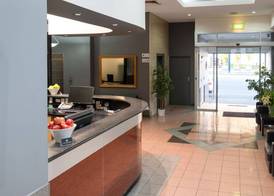 Adelaide Riviera Hotel 2