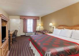 Ramada by Wyndham Lebanon 5