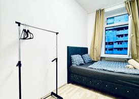 Quiet Private Room Near FAC Platz 4
