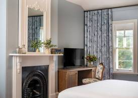 The Russell Boutique Hotel 5
