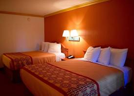 Snelling Motel 4