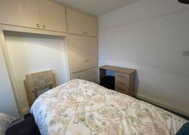 3-bed House - Sleeps 5 With Free Parking 4