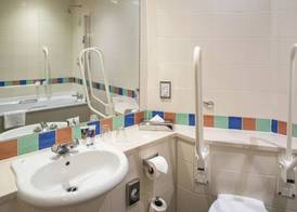 Mercure London Heathrow Hotel 5