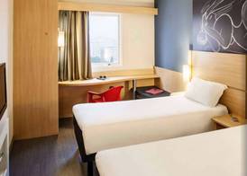 ibis Macae 2