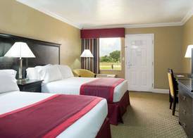 Ramada by Wyndham Lake Placid 4