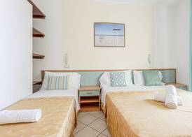 Hotel Gadames - Lunch on the Beach 2