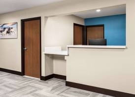 Days Inn by Wyndham Washington Court House 2