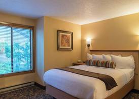 Whispering Woods Resort 5