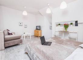 Flower Residence 4