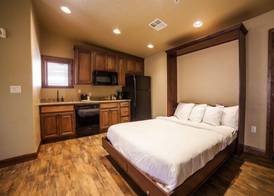 Cable Mountain Lodge 4