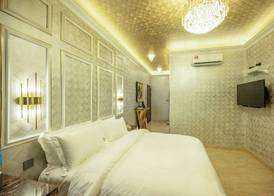 Ritz Residence - A Member of The Luxury Hotel Group 2