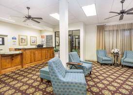 Super 8 by Wyndham Valdosta Mall 2