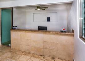 Capital O Cancun International Airport 24/7, 5