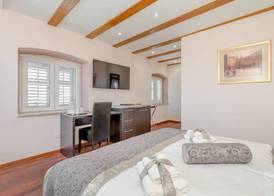 Palace Suites Heritage Hotel - Adults Only 4