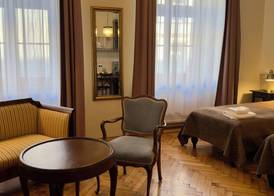 Scharffenberg Apartments Main Square 3