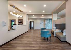 MainStay Suites Milwaukee-Franklin 3