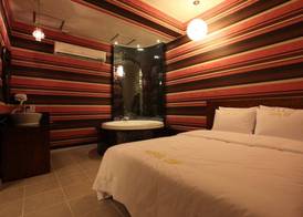 ZIP Hotel 4