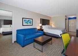 Holiday Inn Express & Suites EFFINGHAM by IHG 3