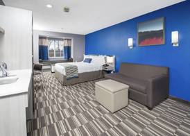 Microtel Inn & Suites by Wyndham Bethel/Danbury 5