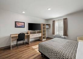 WoodSpring Suites Charlotte Northlake 5