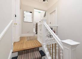 Antler Guest House 5