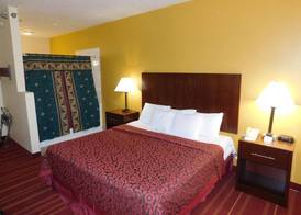 Days Inn by Wyndham Walcott Davenport 5