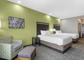Best Western Plus Bay City Inn & Suites 5