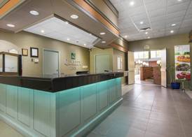 Quality Inn & Conference Centre 4