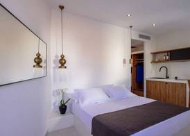 Ryolithos Suites 5