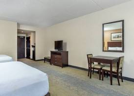 Holiday Inn LOUISVILLE AIRPORT - FAIR/EXPO by IHG 4