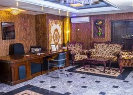 E-Luxe Suites Hotel 2