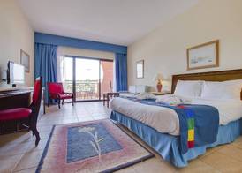 Parrotel Aquapark Resort 3