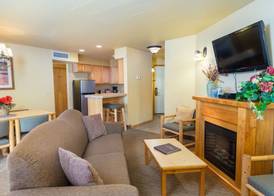 Icicle Village Resort 4
