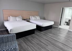 Travelodge by Wyndham Redding CA 4