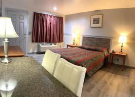 Emerald Best Motel 2