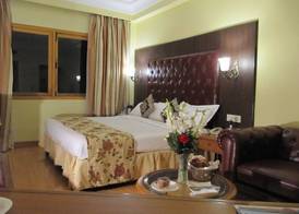Ritz Plaza 5