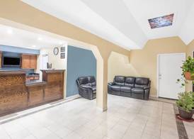 Oasis Inn 2