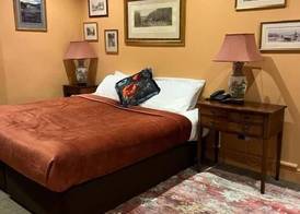 Queens Court Hotel 5