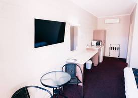 Motel Poinsettia 3