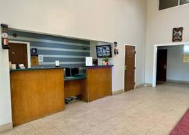 Star City Inn & Suites 2